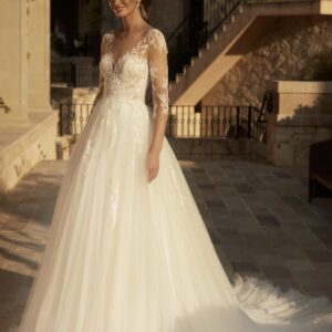 Bianco Evento Carnelian